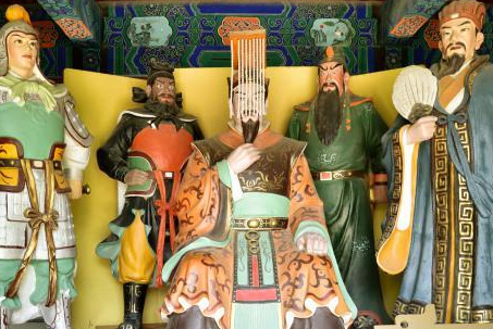 刘备为什么会沦落到卖草鞋的地步 这事情和汉武帝的推恩令有关吗