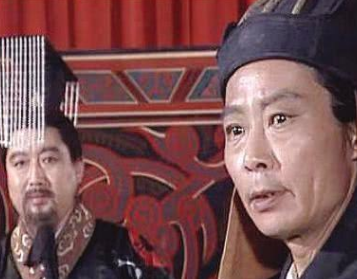 姜维早蜀汉权倾朝野，为什么会治不了太监黄皓?