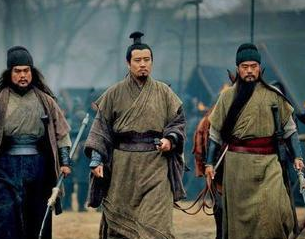 为蜀汉立下汗马功劳的关羽，为什么到刘禅登基后才追封谥号？？