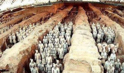 秦始皇在地宫铸造兵马俑，背后是什么原因呢？