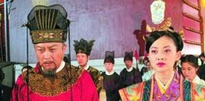 李太后：明神宗生母，明朝的繁荣亦有她的辅佐之功