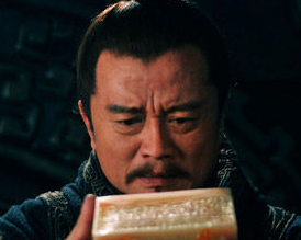 东汉末年时优秀人才为什么没有选奔投奔嫡出的袁术？