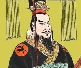 如何正确的评价秦始皇的功过是非，他为何一直被人抨击？