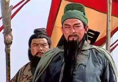 关羽杀了一个庞德,降了一个于禁 关羽怎么就威震华夏了