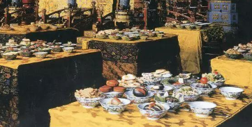 贵为一国之君，皇帝的御膳有哪些山珍海味？