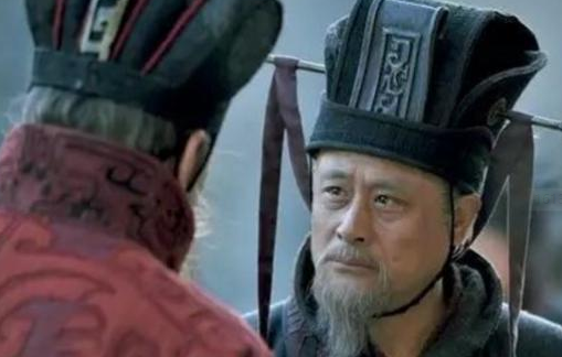 荀彧在晚年时为什么要阻止曹操称王？用意是什么