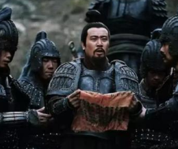 刘备遇见诸葛亮之前，有哪两位谋士对很重要？