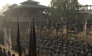 秦始皇死后六国贵族就开始造反 秦始皇当初为何不杀他们