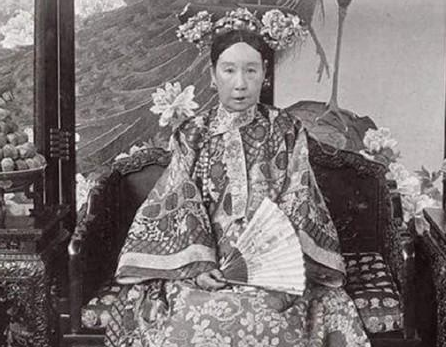 慈禧太后作为女性掌权人 慈禧太后为何很少出现绯闻