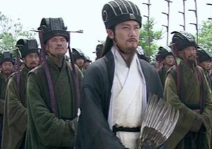 事必躬亲的诸葛亮是怎么死于北伐路上的？累死吗？