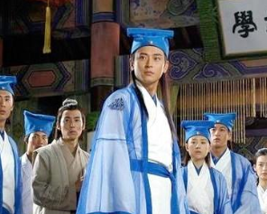 朱穆和皇甫规是什么人？为什么三百多名学生请愿释放他们？