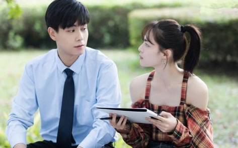 《青春须早为》首播八集，剧情口碑两极化