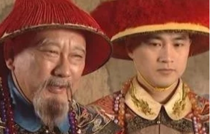 鳌拜都没有被康熙处死，但皇叔班布尔善为何却是例外？