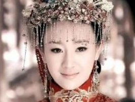 佟佳·哈哈纳扎青是努尔哈赤的原配夫人，为什么没有皇后名分？
