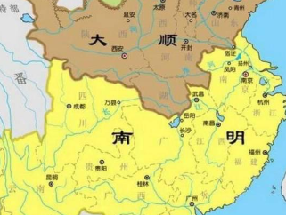 李成栋身上有哪些争议？他的人生有几次转折？