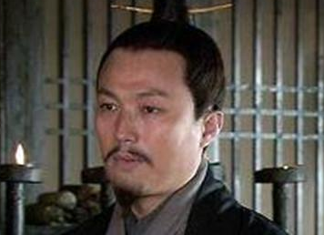 在蜀汉，法正和诸葛亮相比谁的贡献更大？谁的地位更高