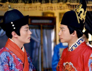 张献忠率军抵达武昌时，朱华奎为什么拒绝捐助军饷？