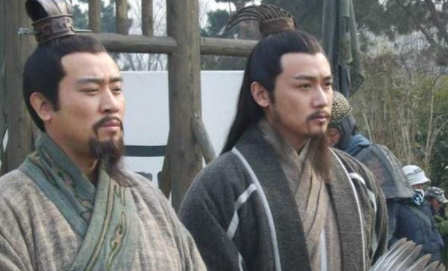 吴蜀二国都是如何抵御强大的魏国的呢？