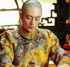 历史上清朝由盛转衰的节点在哪里？与道光帝的名字有关？