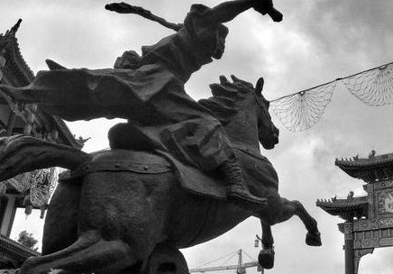 朱允炆答应朱元璋不主动削藩 朱允炆上位后为何马上对叔叔们下手