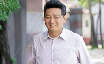 闫妮王砚辉首次搭档，《亲爱的爸妈》表现如何？