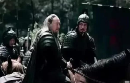 曹操生前嘱咐曹丕不要重用司马懿，他为何不听？