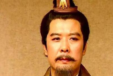 刘备为什么没有选择传位给刘封？