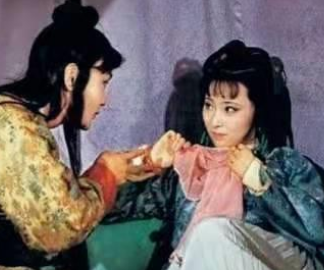 红楼梦中有哪些比较值得回味的笑话？又是谁说的？