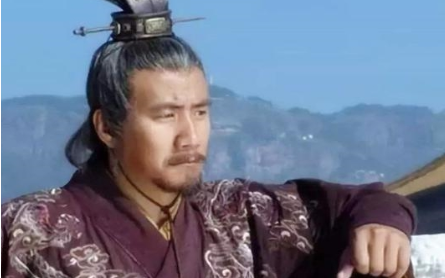 朱元璋一直想迁都，为何一直没迁呢？