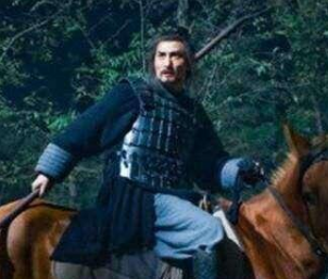 楚汉争霸时期项羽的战败原因是什么？与哪三个人有关？