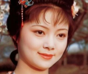 红楼梦中扇子背后有何深意?表达了什么