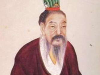 萧何对西汉政权的巩固做出了极大的贡献，他是如何整理秦朝旧制的？