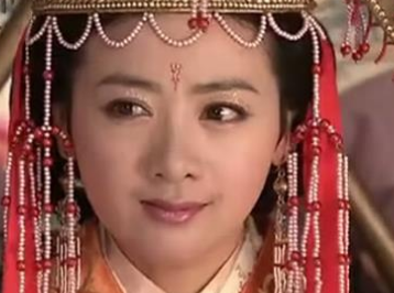 红楼梦中林黛玉和薛宝钗，谁是贾元春中心仪的人选？