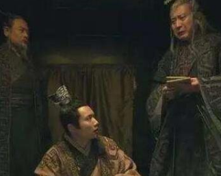 历史上秦始皇的死因是什么？是被人所害吗？