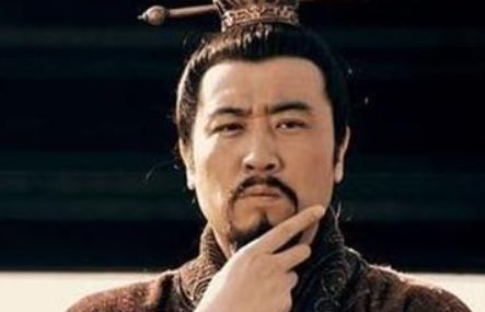 曹丕的称帝对刘备和孙权有什么影响呢?