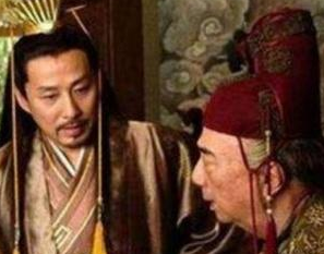 魏忠贤能获得皇帝宠信，最后获得权力究竟是怎么做到的？