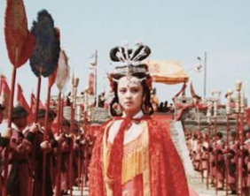 红楼梦中贾探春与赵国基是什么关系？她为何不认自己的舅舅？