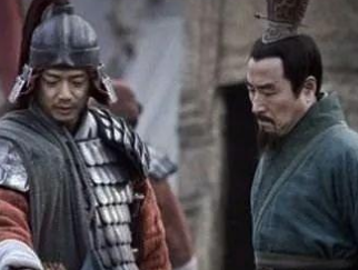 韩信死了对萧何有何好处？他为何要帮助吕雉？