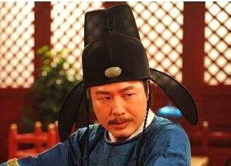 高力士是如何对待李林甫的？他们是狼狈为奸的关系吗？