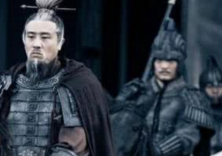 夷陵之战后刘备选择留在白帝城是正确的选择吗？