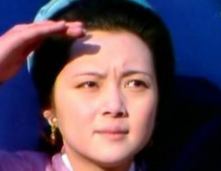 红楼梦中贾宝玉出家为僧后，贾府众人的表现怎么样？