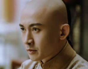 乾隆即位后没有立即修建陵寝的原因是什么？