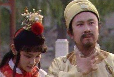 贾政与贾宝玉之间无法沟通的理由是什么？缺乏相互“参与”的过程