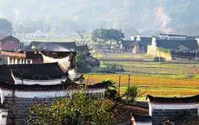 《之零陵郡次新亭》的写作背景是什么？该如何去理解呢？
