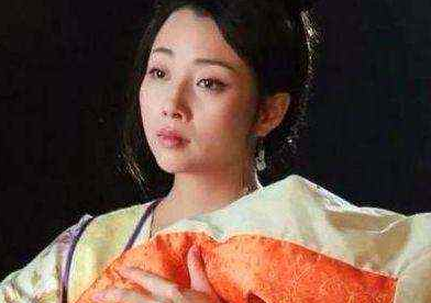 古代大户人家为何要请奶娘？她们除了喂奶还能干什么？