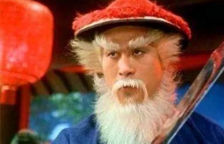 康熙早年生擒鳌拜 康熙晚年的时候为何要给鳌拜平反