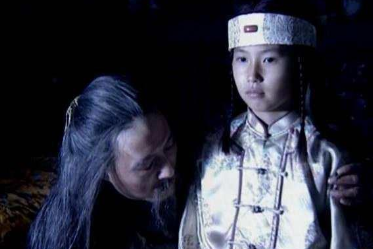 此人十五岁登基，在位一个月就被处死