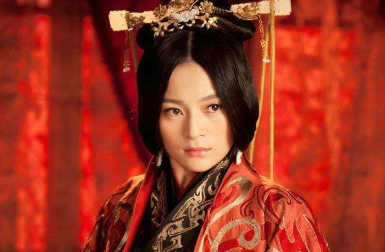 她是开国皇后，被废后依然受众人尊敬