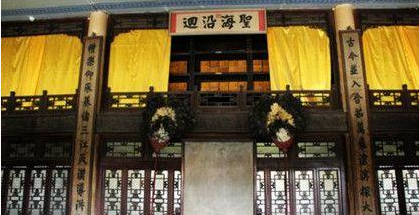 文渊阁主要受什么建筑影响？是清朝哪位皇帝下令修建的？