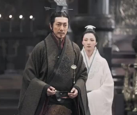 秦灭六国统一天下后 秦始皇是怎么对待六国国君的